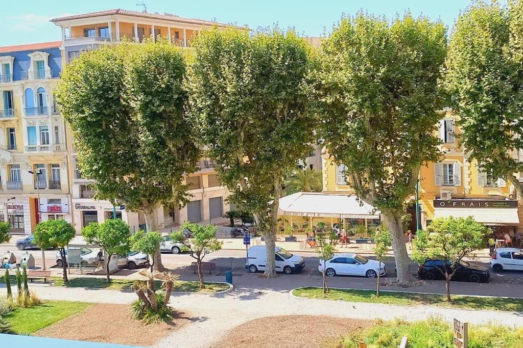 Immeuble Le Regency, Appartement 4 Pieces, 80 Metres De La Plage Menton Eksteriør billede