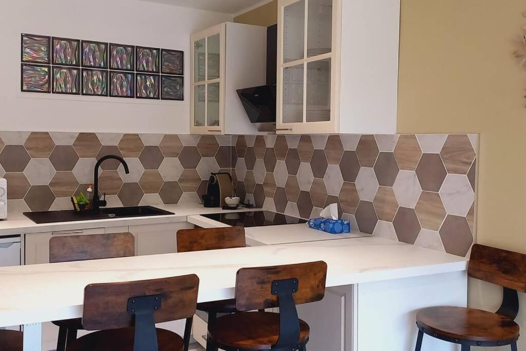 Immeuble Le Regency, Appartement 4 Pieces, 80 Metres De La Plage Menton Eksteriør billede
