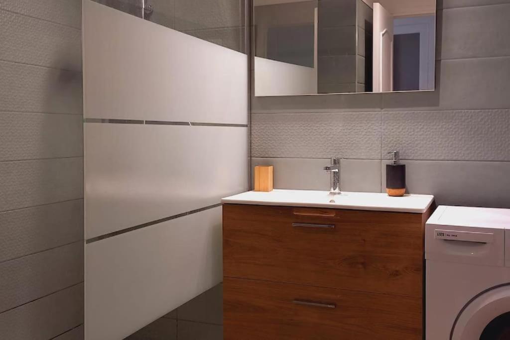 Immeuble Le Regency, Appartement 4 Pieces, 80 Metres De La Plage Menton Eksteriør billede